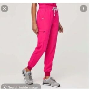 Figs Shocking Pink Zamora